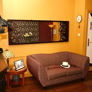 3* Bed and breakfast Paskins Town House